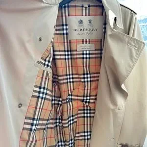 ジャケット・アウター Burberry Chelsea medium 46 BURBERRY Chelsea Long organic cotton-gabardine trench coat